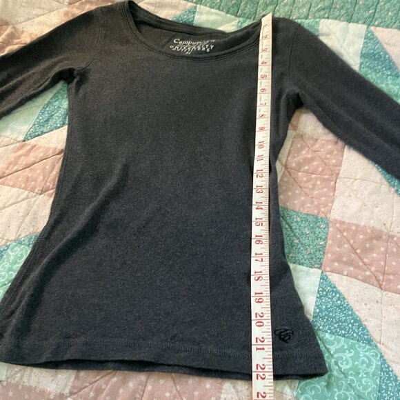 Y2K Campus Crew T-shirt Womens M Fitted Gray Scoop Neck Fairy Grunge 2000s Top - Picture 7 of 7